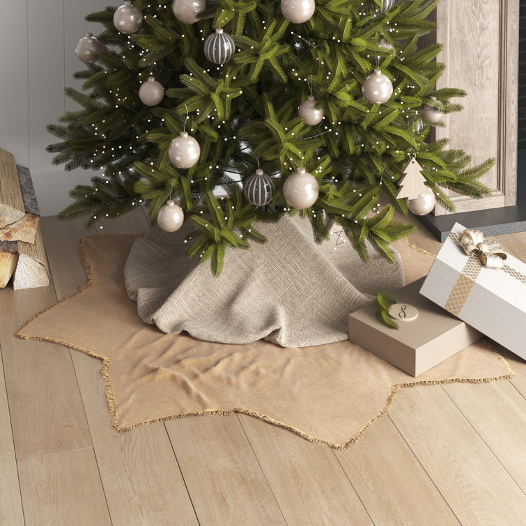 Cotton on sale tree skirt